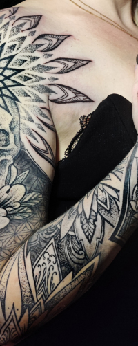 1_geometricke.tetovani.dotwork.Mak_.001
