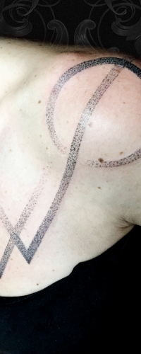 1_geometricke.tetovani.dotwork.Mak_.035